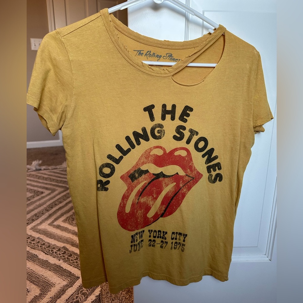 American eagle distressed Rolling Stones band tee